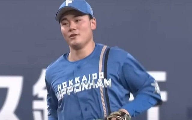 清宮幸太郎は「そんな動きできたんか！」　“直角変化”さばく爆肩が「バズーカ」