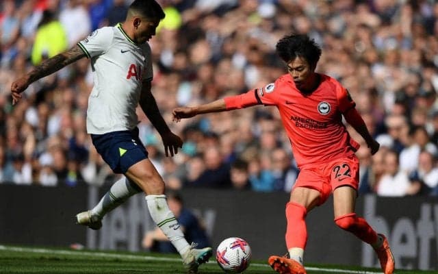 「間違ったジャッジ」プレミアの元主審が三笘薫の幻ゴール＆PKなしに見解、ハンドも問題点を指摘「フィールドでジャッジされた」