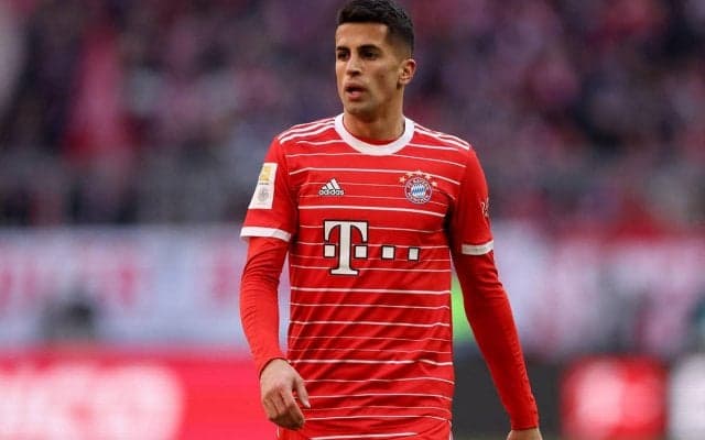 バイエルンの選手としてシティと戦ったカンセロ、古巣への敬意ある行動に賛辞も…試合ではブーイング