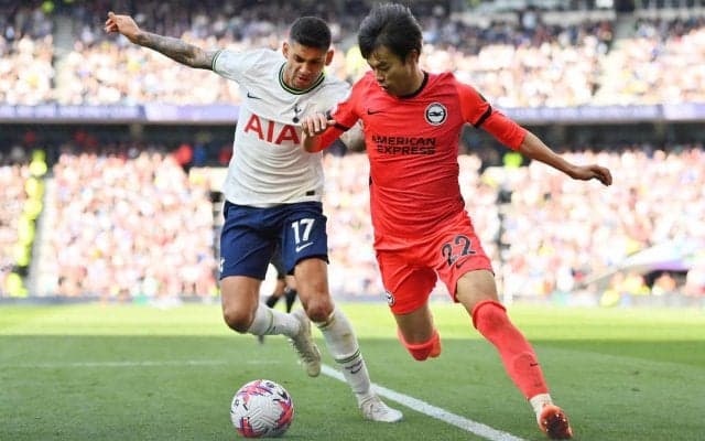 誤審疑惑のシーンを5連発！ブライトン公式のブチギレ動画が話題「すべて1試合での出来事だぞ」「VARは何してる」