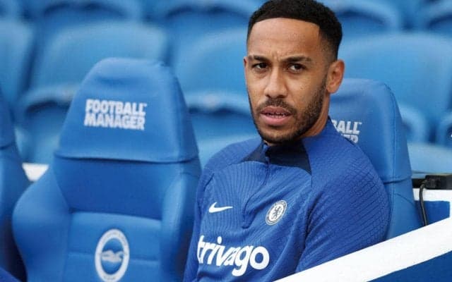 チェルシーではCL登録外…オーバメヤンのバルセロナ復帰が実現するには？