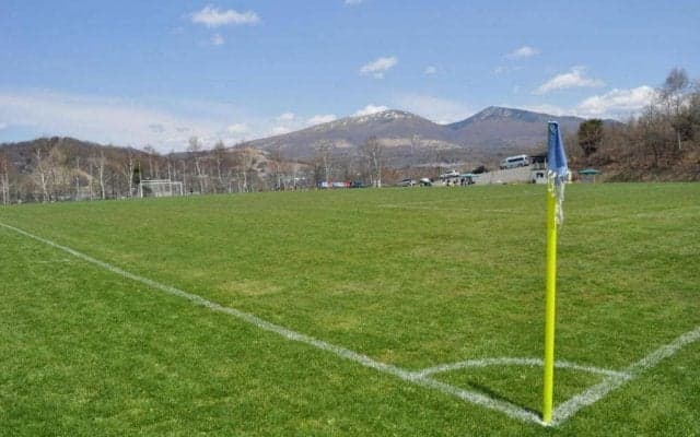 菅平高原の「すき間」を埋めた専門誌編集長の熱意【サッカー文化を育んできた芝生の役割】(3)