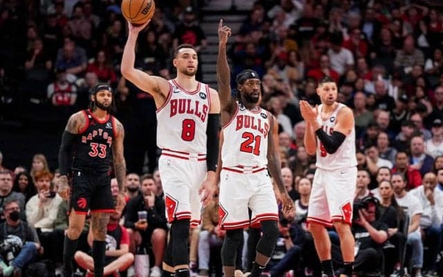 ブルズがヒートとの第8シード決定戦へ…ラプターズはフリースロー不調が響く