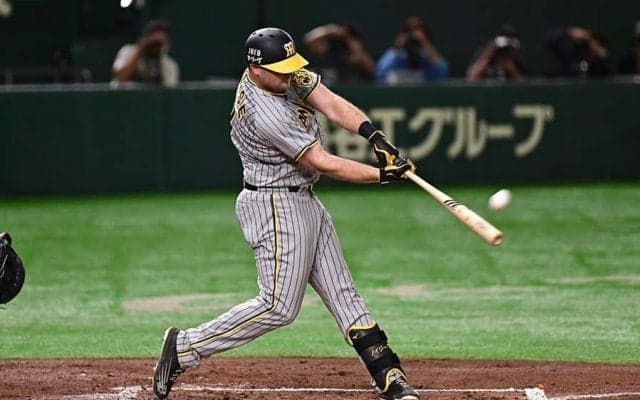 阪神助っ人ノイジー、衝撃の2試合連続弾　左翼席へ…虎ファン熱狂の先制アーチ