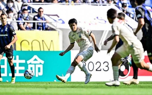 川崎DF山根視来がG大阪戦を見返して感じた、攻撃のあと一歩。「何が長所なのかというのをもっと強気に」「最初に考えなきゃいけないのは攻撃」と考え明かす