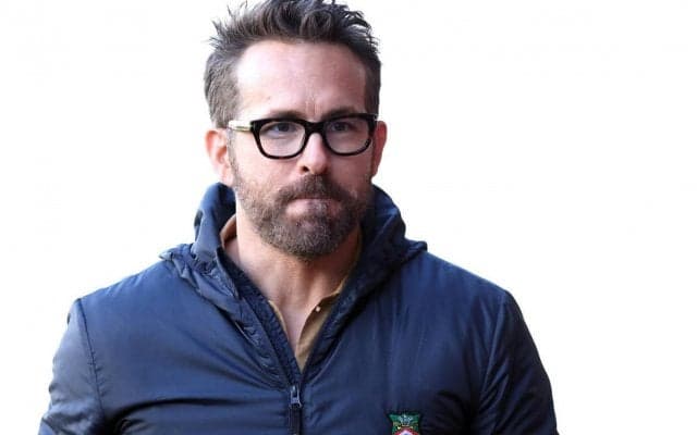 英クラブのオーナー務めるハリウッド俳優が人口2500人の村に家を購入し経営に注力か、チームは4部昇格まであと少し