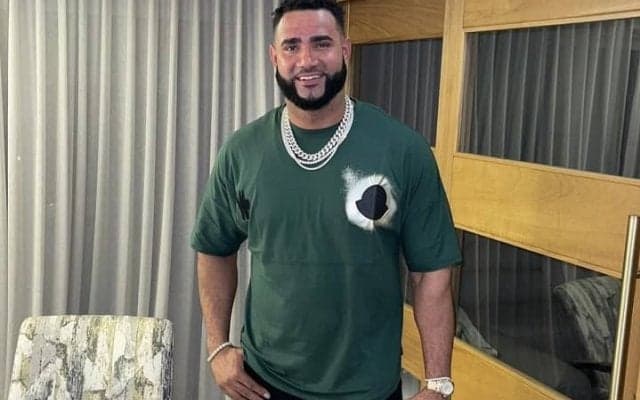 育成出身の助っ人・元広島メヒアを救った丸佳浩の金言「失敗するためには強くなければいけない」