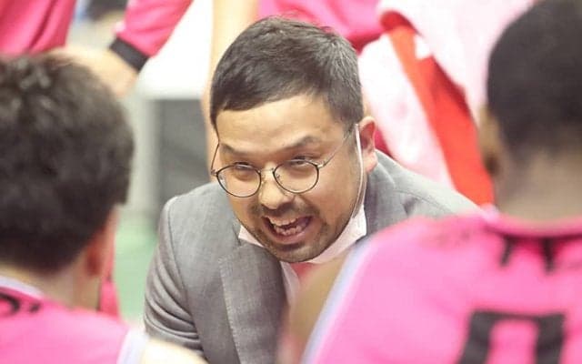 昨夏より家庭の事情で離脱していた秋田の前田顕蔵HC…4月19日の仙台戦から指揮官に復帰