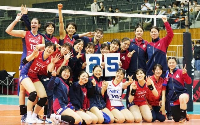 ファイナルのカードは東レ対NECに決定　V1女子ファイナル4試合結果