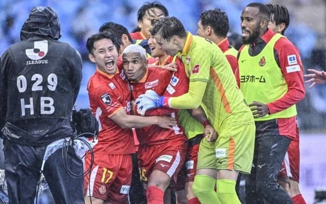 名古屋・長谷川監督「アレを決めなかったら変えようと思ってた」、HTに謝罪も…FWマテウスが決めた川崎戦の「理不尽過ぎるブレ球FK」の裏側