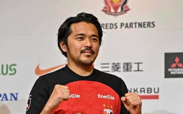 「なんか蹴りたくなっちゃって」浦和FW興梠慎三が明かしたPKの裏側。自身を倒して退場した札幌DFに「あの対応はダメだよと言いました」と、元チームメイトへの愛も見せる