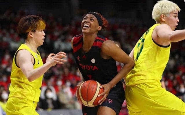 相手のミスを見逃さなかったトヨタ自動車が先勝…リーグ３連覇に王手