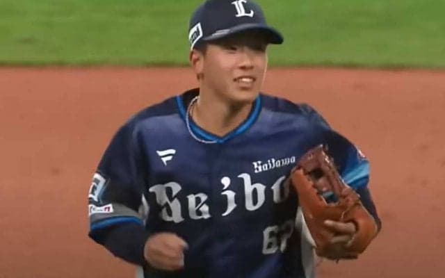 “源田2世”の19歳が強肩発動…　二塁ベース奥からのノーバン送球が「エグすぎる」