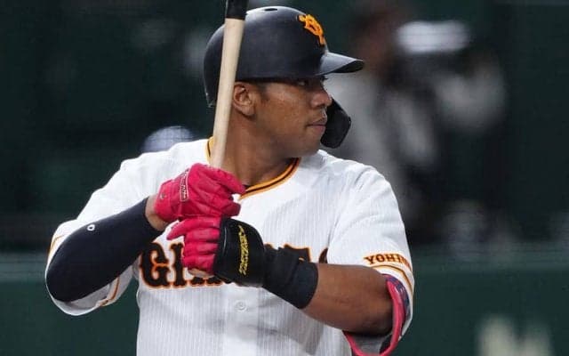 「めっちゃ弾道綺麗」　広いドーム中段…オコエの衝撃弾は「メジャーリーガーみたい」