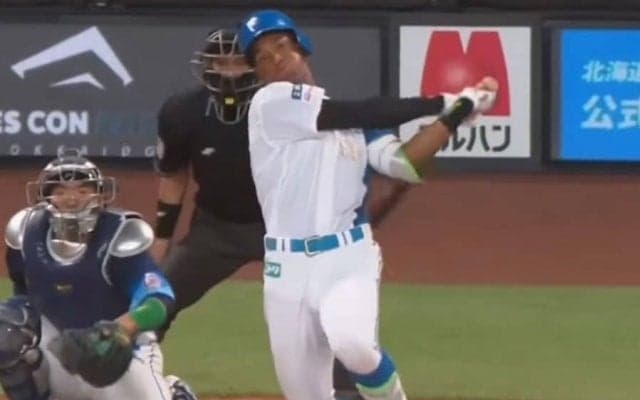 「メジャー級の凄い打球」　失速しない“弾丸ロケット”にファン戦慄「バケモン」