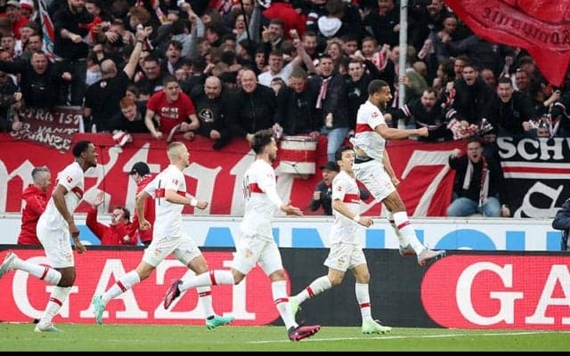 【ブンデスリーガ日本人選手】10人シュツットガルトが劇的弾で首位を追うドルトムントから貴重な勝ち点1を獲得