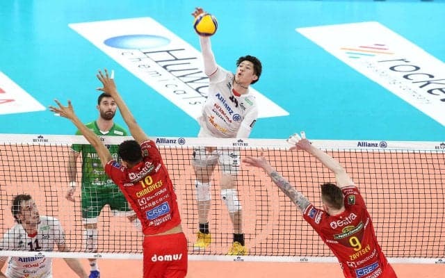 石川祐希がチーム最多22得点でルーベに競り勝ち セリエAプレーオフ準決勝【詳報】