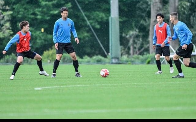 川崎、小林悠と山村和也が完全合流！ 鬼木達監督は「すべては勝つため」「やり続けられるかどうかを促さなければいけない」