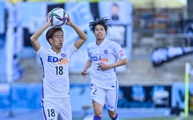 「誇大広告www」J1広島の柏好文とのコラボ商品「かしわもちふみ」が今年も登場！ 前年を超えるアピール写真にも、「写真はイメージです」とイジリと喜びの声