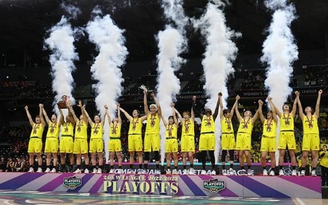 ENEOSの優勝で幕を閉じたWリーグプレーオフ…最終順位とプレーオフ・アウォード表彰者が発表