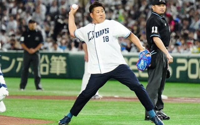 松坂大輔氏が始球式に登板　ミット叩く力強いボールに大歓声…衰えぬ“平成の怪物”