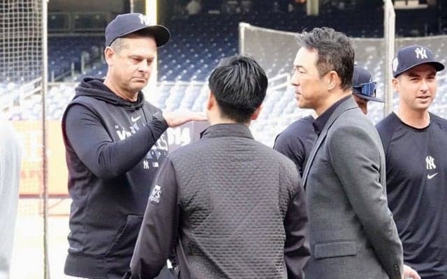 【MLB】元広島・黒田博樹氏、古巣ヤンキースで始球式　日系捕手へストライク投球、ファン喝采