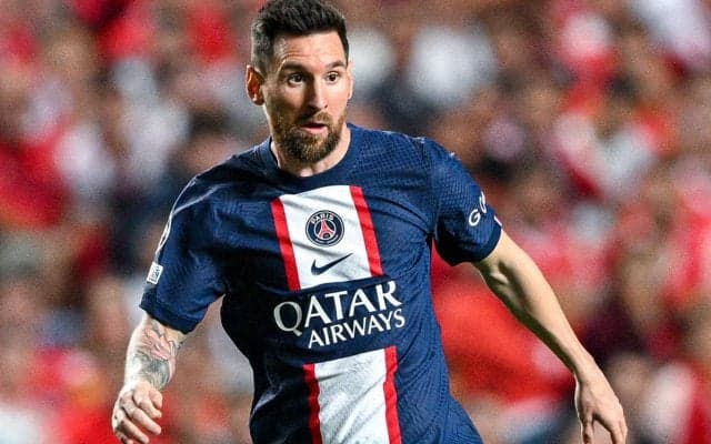 バルサのメッシ復帰計画、サラリーは4分の1の36.8億円で2年契約を提示か