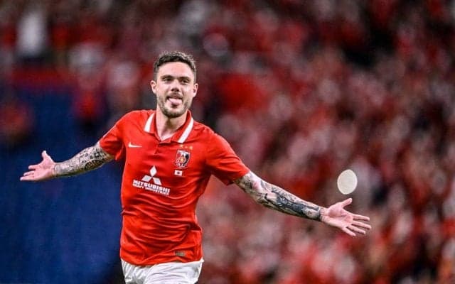 「岩→ロックってこと?」J1浦和とロックフェスとのコラボ発表！モーベルグのTシャツ姿に「ステージに立つ方の人にしか見えん」