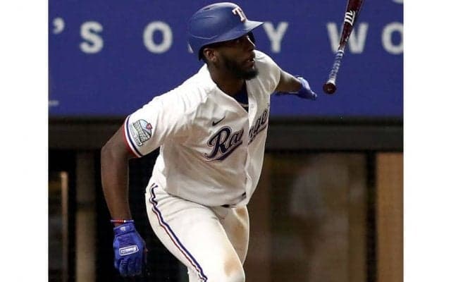 ロッテがアポステルを育成契約で獲得　マイナー通算50発「一刻も早く自分の力を証明」