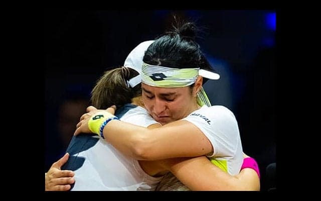 涙の棄権「全仏決勝で会おう」