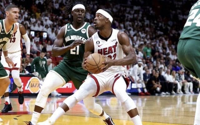 ヒートが第3戦でエース不在のバックスに快勝…バトラーが30得点を奪いシリーズ2勝1敗に