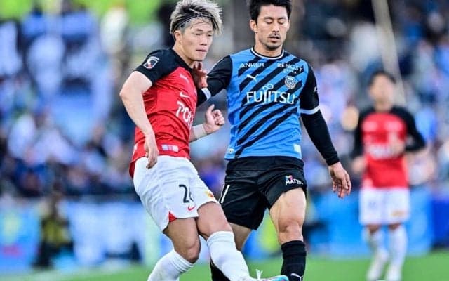 浦和DF荻原拓也が振り返った、アシスト場面での「ゲートを通すか、ブライアンに出すか、一瞬の判断」。サポーターの応援には、「ぐっと来るものがありました」