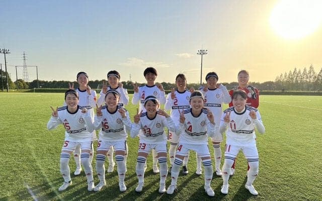 [女子サッカー]開幕戦、チーム９発で国武大に快勝発進！