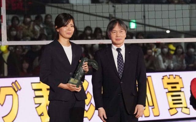藤井直伸さんがVリーグ特別賞 妻の美弥さん「たくさんの方に愛されて成長させてもらった選手」 Vリーグ男子各個人賞受賞者の喜びの声