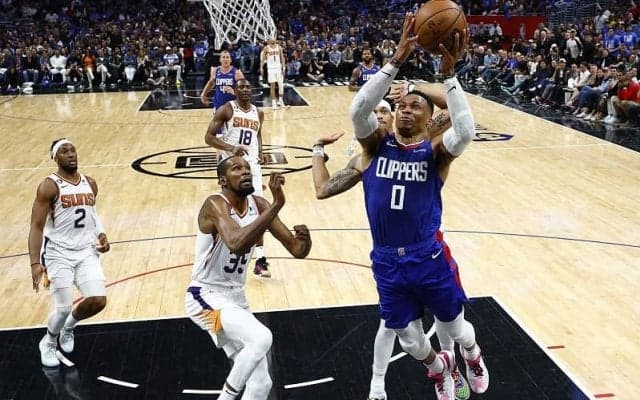 2枚看板不在のクリッパーズを引っ張るラス「一丸になって、競い合い続けていかなきゃ」