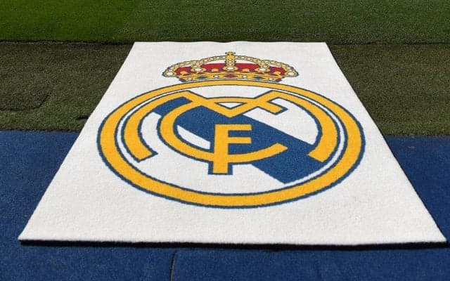 「これは泣く」「純白のユニ姿が見たかった」イタリアのレジェンドがレアル・マドリーを訪問！現役時に移籍に近づくも男気残留した“王子”