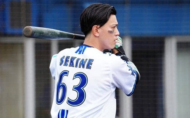 DeNA関根、ランニング本塁打　外野が交錯して打球見失う間に…一気に生還で場内騒然
