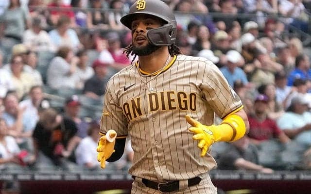 【MLB】問題児465億円男は「偉大」　敵地“大ブーイング”もお構いなし…煽り返しに賛否