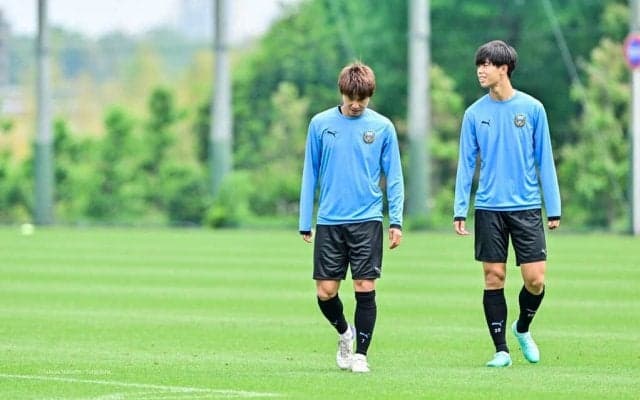 「まだ1、2年目とは思えないほど頼もしい」川崎DF車屋紳太郎が語るDF高井幸大。「すごくいい関係でやれている」と語る18歳は遠慮なく来るが、「かわいいやつです」