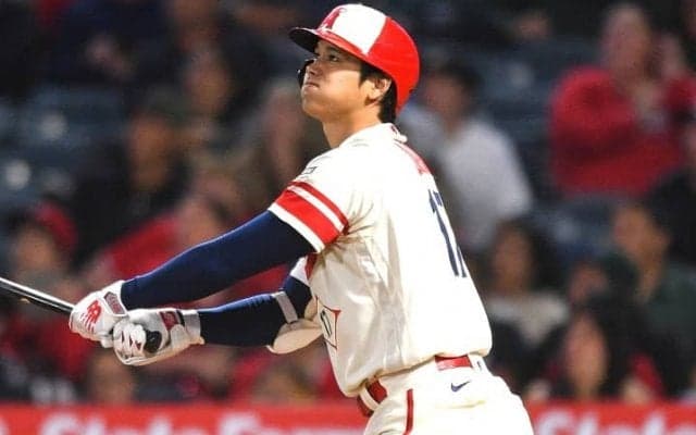 「なんてスイングだ！」大谷翔平の”確信”６号２ランに米識者驚愕「ボールを破壊した」