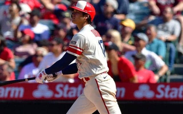【MLB】大谷翔平は「もう少しトレーニングを」　大飛球に“愛のムチ”…同僚のジョーク炸裂