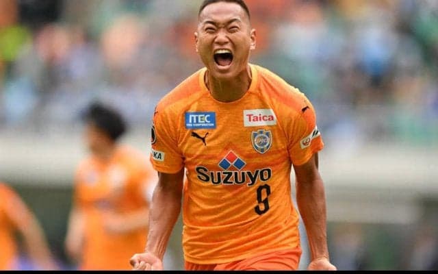 「デカすぎて固定資産税かかりそうですね」鄭大世の鍛え抜かれた肉体に元同僚も驚愕！ボディビル大会ばりの反応集まる「デカすぎて冷蔵庫かと思いました」