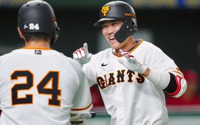 坂本勇人、14試合ぶり2号は値千金の逆転3ラン　374日ぶり東京D弾に本拠地熱狂