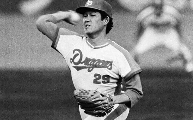 全国中継でマウンドへなぜか猛ダッシュ　目立ちまくったプロ初勝利…闘将との深い“縁”