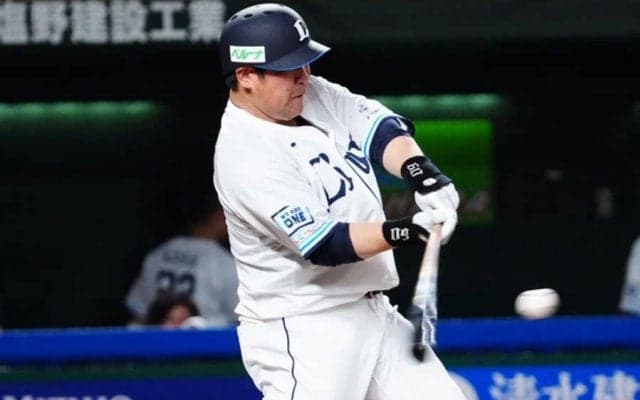 西武・中村剛也がNPB史上初の通算2000三振　現役最多の459発…豪快アーチ生む“勲章”