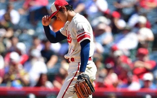 【MLB】大谷翔平、突如乱調の原因は宇宙と交信？　険しい表情は「ほんとに連絡来てそう」