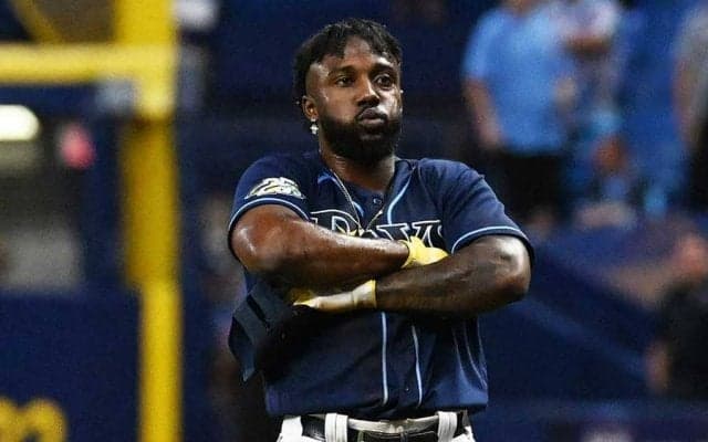 【MLB】メキシコの“HR強奪男”が「また捕った」　超絶キャッチ＆腕組みパフォは「WBCで見た」
