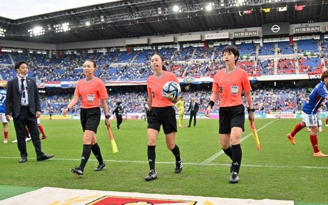 史上初の女性審判員3名が担当した上位対決はドロー、それぞれが心境語る「心より感謝」「可能性がさらに広がることを願う」「技術を向上させていきます」