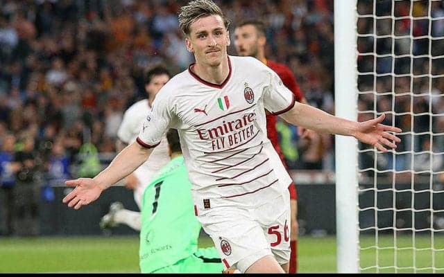 ローマvsミランの上位対決は共に後半AT弾決める劇的ドロー！　ほぼラストプレーで追いついたミランが4位キープ《セリエA》