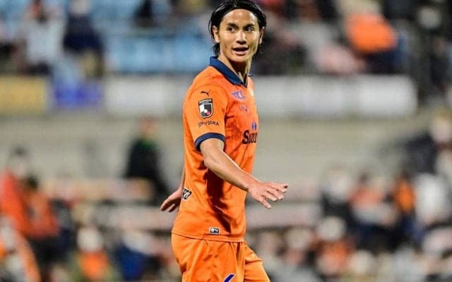 「奥さん美人すぎる」J2清水DF高橋祐治の「元AKB48メンバー妻」がスタジアム来場で大反響！「Jリーガの奥さん綺麗過ぎてビビるシリーズ」などファン驚き